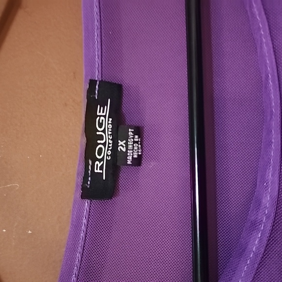 Top - Picture 2 of 4